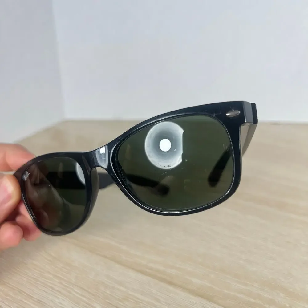 Ray-Ban RB2132 New Wayfarer Sunglasses Polarized Lenses 901 55-18 Black